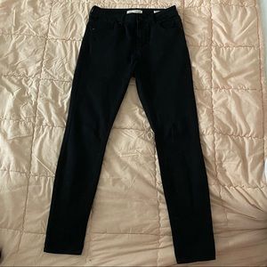 Black skinny jeans